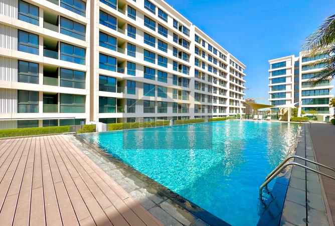 DIRECT ACCESS TO MALL | AMAZING OFFER | BEACH ACCS